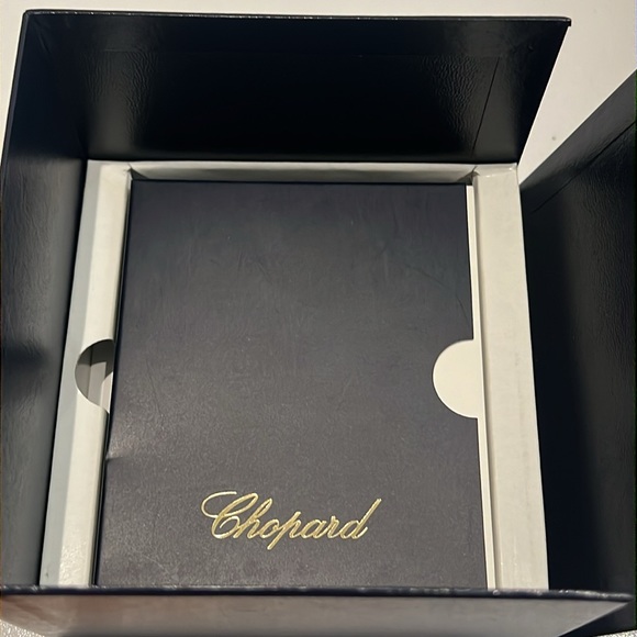 Chopard Chopardissimo 18K White Gold Earrings - Picture 3 of 5